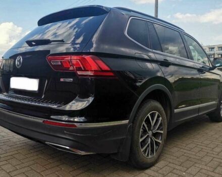 Черный Фольксваген Тигуан, объемом двигателя 2 л и пробегом 46 тыс. км за 17790 $, фото 4 на Automoto.ua