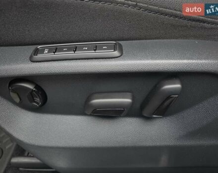 Черный Фольксваген Тигуан, объемом двигателя 2 л и пробегом 199 тыс. км за 31000 $, фото 100 на Automoto.ua