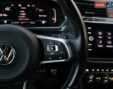 Черный Фольксваген Тигуан, объемом двигателя 2 л и пробегом 177 тыс. км за 32999 $, фото 29 на Automoto.ua