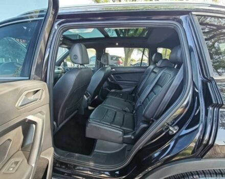 Черный Фольксваген Тигуан, объемом двигателя 2 л и пробегом 30 тыс. км за 19200 $, фото 10 на Automoto.ua