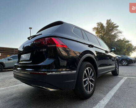 Чорний Фольксваген Тігуан, об'ємом двигуна 1.98 л та пробігом 41 тис. км за 22500 $, фото 5 на Automoto.ua