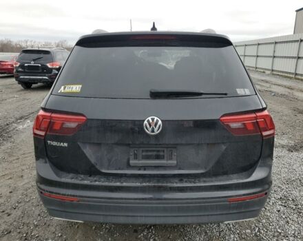 Чорний Фольксваген Тігуан, об'ємом двигуна 2 л та пробігом 112 тис. км за 8300 $, фото 4 на Automoto.ua