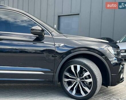 Черный Фольксваген Тигуан, объемом двигателя 2 л и пробегом 53 тыс. км за 24590 $, фото 3 на Automoto.ua