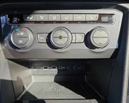 Черный Фольксваген Тигуан, объемом двигателя 2 л и пробегом 45 тыс. км за 11000 $, фото 13 на Automoto.ua