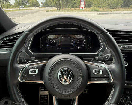 Черный Фольксваген Тигуан, объемом двигателя 1.97 л и пробегом 110 тыс. км за 33500 $, фото 6 на Automoto.ua