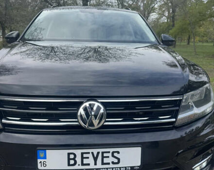 Чорний Фольксваген Тігуан, об'ємом двигуна 1.98 л та пробігом 60 тис. км за 23500 $, фото 4 на Automoto.ua