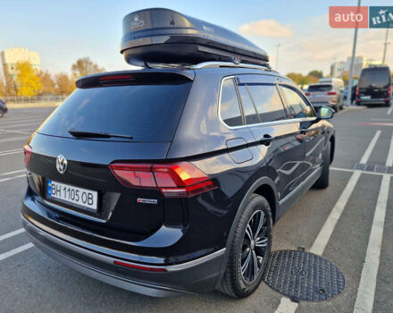 Черный Фольксваген Тигуан, объемом двигателя 1.97 л и пробегом 85 тыс. км за 28800 $, фото 5 на Automoto.ua