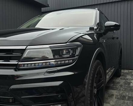 Черный Фольксваген Тигуан, объемом двигателя 2 л и пробегом 199 тыс. км за 31000 $, фото 35 на Automoto.ua