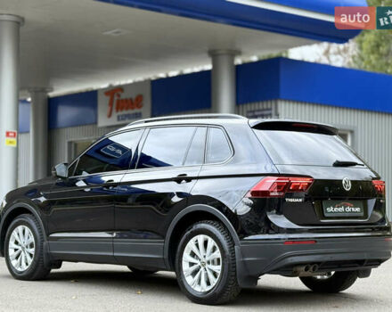 Черный Фольксваген Тигуан, объемом двигателя 1.97 л и пробегом 61 тыс. км за 26999 $, фото 2 на Automoto.ua