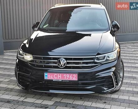 Черный Фольксваген Тигуан, объемом двигателя 1.97 л и пробегом 148 тыс. км за 35900 $, фото 4 на Automoto.ua