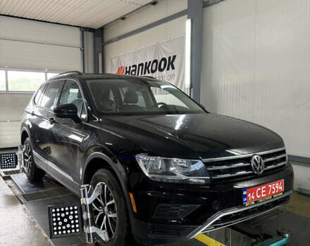 Чорний Фольксваген Тігуан, об'ємом двигуна 1.98 л та пробігом 130 тис. км за 21500 $, фото 26 на Automoto.ua