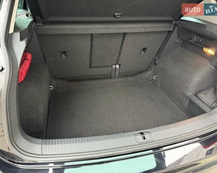 Чорний Фольксваген Тігуан, об'ємом двигуна 2 л та пробігом 228 тис. км за 26900 $, фото 53 на Automoto.ua