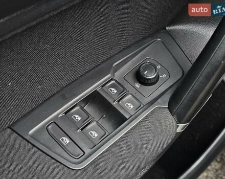 Черный Фольксваген Тигуан, объемом двигателя 2 л и пробегом 106 тыс. км за 18999 $, фото 16 на Automoto.ua