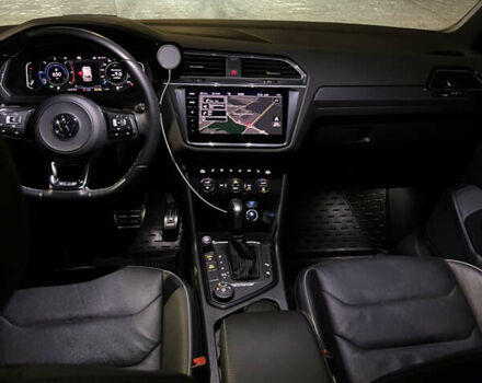 Черный Фольксваген Тигуан, объемом двигателя 1.98 л и пробегом 65 тыс. км за 41500 $, фото 6 на Automoto.ua