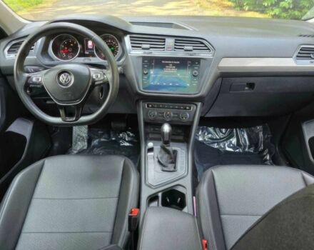 Черный Фольксваген Тигуан, объемом двигателя 2 л и пробегом 42 тыс. км за 17200 $, фото 7 на Automoto.ua