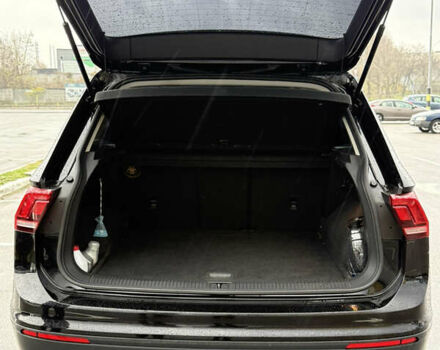 Черный Фольксваген Тигуан, объемом двигателя 1.97 л и пробегом 91 тыс. км за 30000 $, фото 13 на Automoto.ua