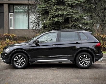 Чорний Фольксваген Тігуан, об'ємом двигуна 2 л та пробігом 134 тис. км за 22000 $, фото 7 на Automoto.ua