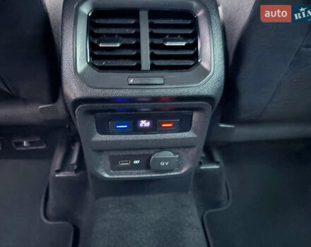 Черный Фольксваген Тигуан, объемом двигателя 2 л и пробегом 227 тыс. км за 24100 $, фото 33 на Automoto.ua