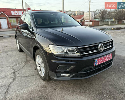 Черный Фольксваген Тигуан, объемом двигателя 1.98 л и пробегом 187 тыс. км за 23100 $, фото 3 на Automoto.ua