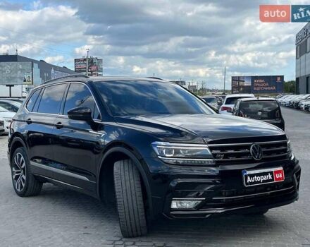 Черный Фольксваген Тигуан, объемом двигателя 2 л и пробегом 53 тыс. км за 24590 $, фото 2 на Automoto.ua