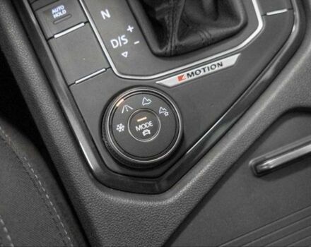 Чорний Фольксваген Тігуан, об'ємом двигуна 0 л та пробігом 82 тис. км за 13600 $, фото 10 на Automoto.ua