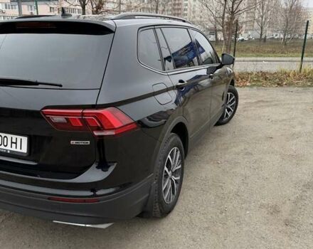 Черный Фольксваген Тигуан, объемом двигателя 2 л и пробегом 55 тыс. км за 21400 $, фото 4 на Automoto.ua