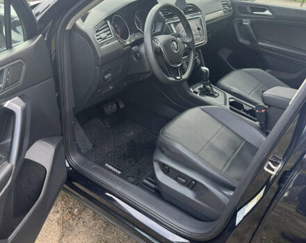 Чорний Фольксваген Тігуан, об'ємом двигуна 1.98 л та пробігом 60 тис. км за 23500 $, фото 15 на Automoto.ua