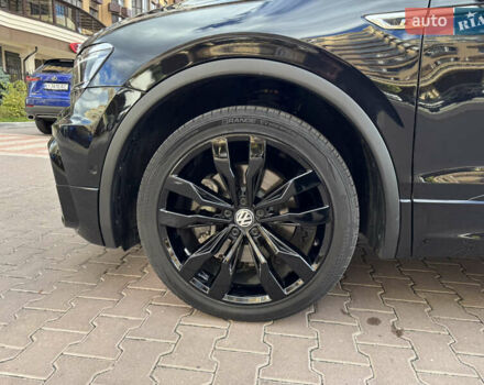 Черный Фольксваген Тигуан, объемом двигателя 2 л и пробегом 93 тыс. км за 23000 $, фото 41 на Automoto.ua