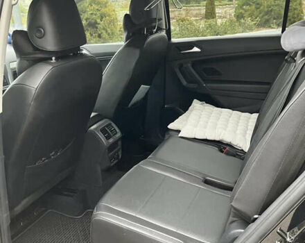 Черный Фольксваген Тигуан, объемом двигателя 1.98 л и пробегом 80 тыс. км за 21900 $, фото 8 на Automoto.ua