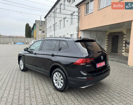 Чорний Фольксваген Тігуан, об'ємом двигуна 2 л та пробігом 232 тис. км за 14200 $, фото 12 на Automoto.ua