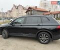 Черный Фольксваген Тигуан, объемом двигателя 2 л и пробегом 55 тыс. км за 21400 $, фото 2 на Automoto.ua