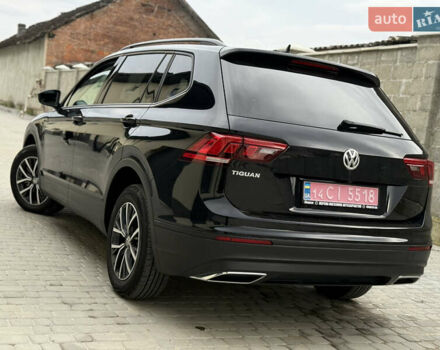 Черный Фольксваген Тигуан, объемом двигателя 1.98 л и пробегом 70 тыс. км за 17900 $, фото 11 на Automoto.ua