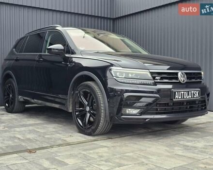 Черный Фольксваген Тигуан, объемом двигателя 2 л и пробегом 199 тыс. км за 31000 $, фото 10 на Automoto.ua