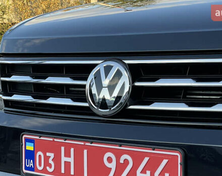 Черный Фольксваген Тигуан, объемом двигателя 2 л и пробегом 170 тыс. км за 18799 $, фото 14 на Automoto.ua