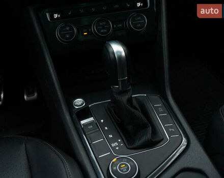 Чорний Фольксваген Тігуан, об'ємом двигуна 2 л та пробігом 53 тис. км за 21900 $, фото 17 на Automoto.ua