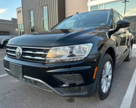 Черный Фольксваген Тигуан, объемом двигателя 2 л и пробегом 39 тыс. км за 8900 $, фото 1 на Automoto.ua