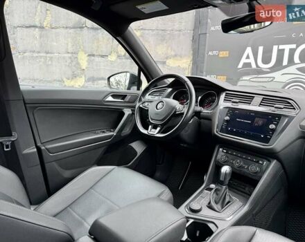 Чорний Фольксваген Тігуан, об'ємом двигуна 1.98 л та пробігом 141 тис. км за 24700 $, фото 12 на Automoto.ua