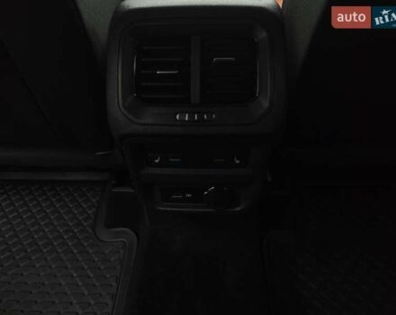 Черный Фольксваген Тигуан, объемом двигателя 2 л и пробегом 199 тыс. км за 31000 $, фото 111 на Automoto.ua