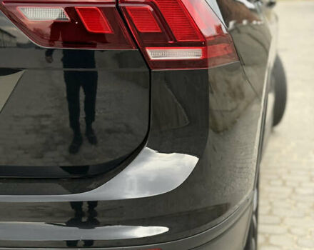 Черный Фольксваген Тигуан, объемом двигателя 1.98 л и пробегом 70 тыс. км за 17900 $, фото 25 на Automoto.ua