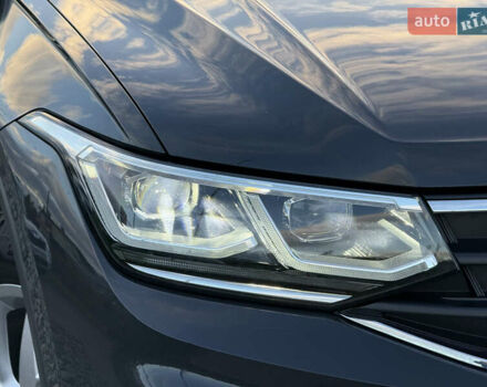 Черный Фольксваген Тигуан, объемом двигателя 2 л и пробегом 165 тыс. км за 29999 $, фото 16 на Automoto.ua