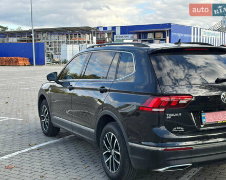 Черный Фольксваген Тигуан, объемом двигателя 2 л и пробегом 101 тыс. км за 22750 $, фото 7 на Automoto.ua
