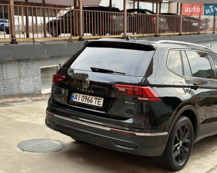 Чорний Фольксваген Тігуан, об'ємом двигуна 1.98 л та пробігом 144 тис. км за 22300 $, фото 5 на Automoto.ua