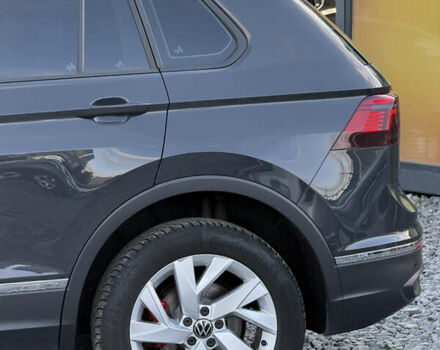 Черный Фольксваген Тигуан, объемом двигателя 2 л и пробегом 165 тыс. км за 29999 $, фото 11 на Automoto.ua