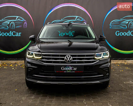 Чорний Фольксваген Тігуан, об'ємом двигуна 1.97 л та пробігом 186 тис. км за 33500 $, фото 4 на Automoto.ua