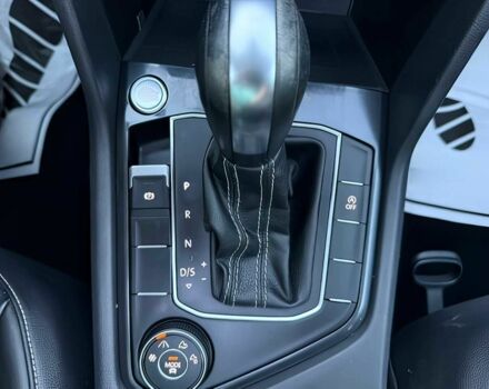 Черный Фольксваген Тигуан, объемом двигателя 2 л и пробегом 29 тыс. км за 9100 $, фото 10 на Automoto.ua