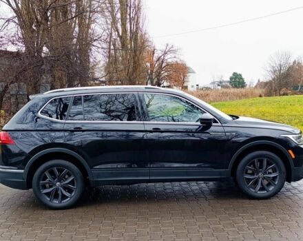 Черный Фольксваген Тигуан, объемом двигателя 0 л и пробегом 66 тыс. км за 13999 $, фото 3 на Automoto.ua