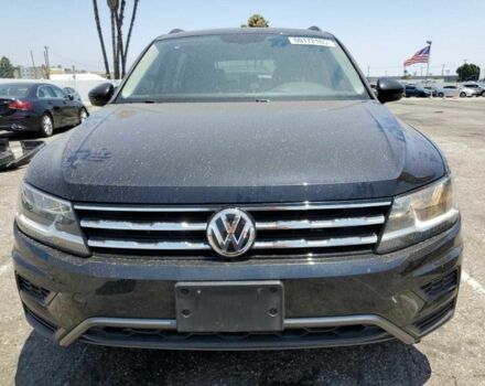 Чорний Фольксваген Тігуан, об'ємом двигуна 2 л та пробігом 75 тис. км за 3800 $, фото 4 на Automoto.ua