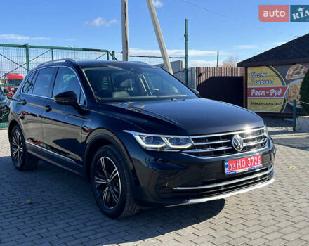 Чорний Фольксваген Тігуан, об'ємом двигуна 1.97 л та пробігом 235 тис. км за 26588 $, фото 8 на Automoto.ua