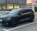 Чорний Фольксваген Тігуан, об'ємом двигуна 2 л та пробігом 56 тис. км за 23700 $, фото 6 на Automoto.ua