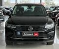 Чорний Фольксваген Тігуан, об'ємом двигуна 2 л та пробігом 56 тис. км за 33990 $, фото 1 на Automoto.ua